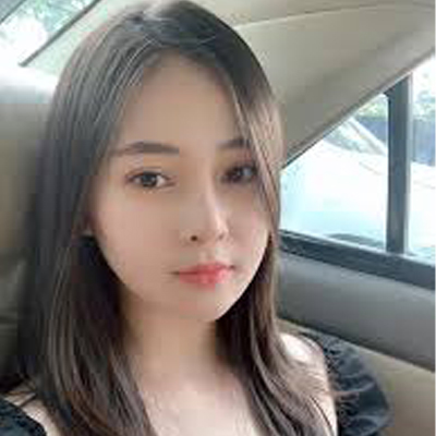 Chị Uyên